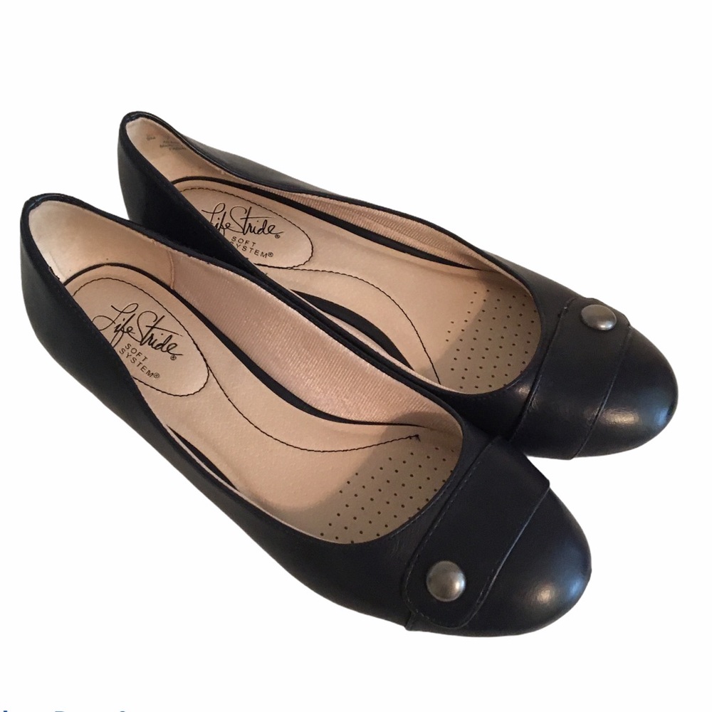 Life Stride Black Wedges